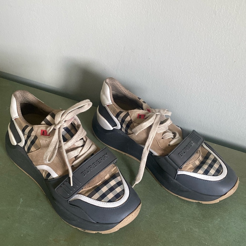 Burberry Ramsey Check Suede Leather Sneakers Grey & Beige - Size 43 (US 10)